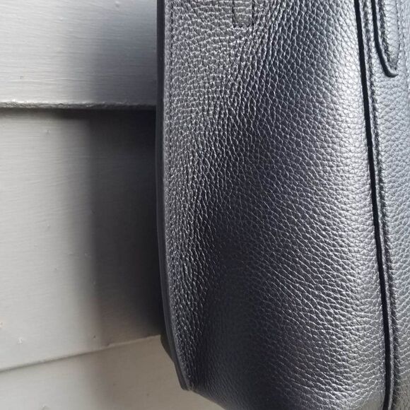 Gorgeous!  Cole Haan Grand Series Black Leather Handbag with Key Lock - Picture 7 of 15